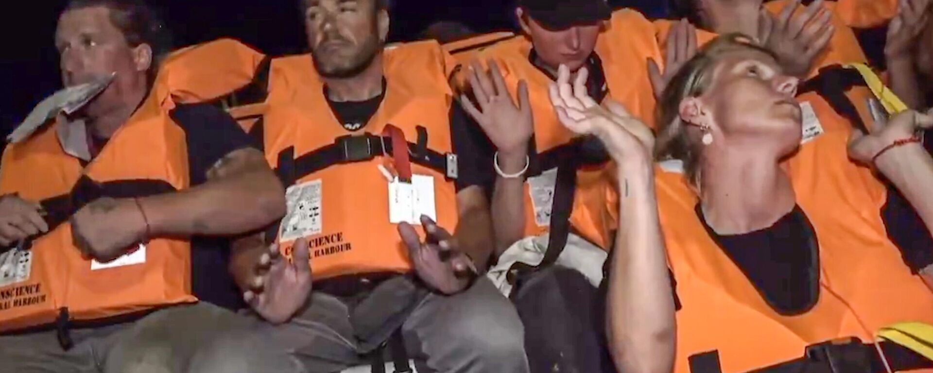 İsrail ordusu, Gazze'ye ilerleyen Özgürlük Filosu'ndaki tüm gemilere müdahale etti İsrail ordusu, Gazze'ye ilerleyen Özgürlük Filosu'ndaki tüm gemilere müdahale etti - Sputnik Türkiye, 1920, 08.10.2025