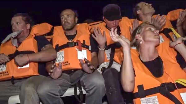 İsrail ordusu, Gazze'ye ilerleyen Özgürlük Filosu'ndaki tüm gemilere müdahale etti - Sputnik Türkiye