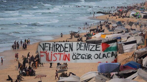 'Nehirden Deniz'e Filistin Özgür Olacak' Sloganı - Sputnik Türkiye