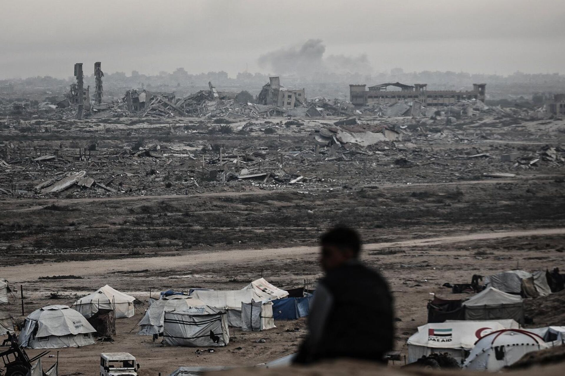 İsrail, ateşkes anlaşmasının duyurulmasının ardından Gazze'de saldırılar devam ediyor - Sputnik Türkiye, 1920, 09.10.2025