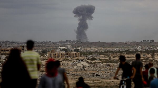 İsrail Gazze'ye saldırılarını sürdürüyor - Sputnik Türkiye