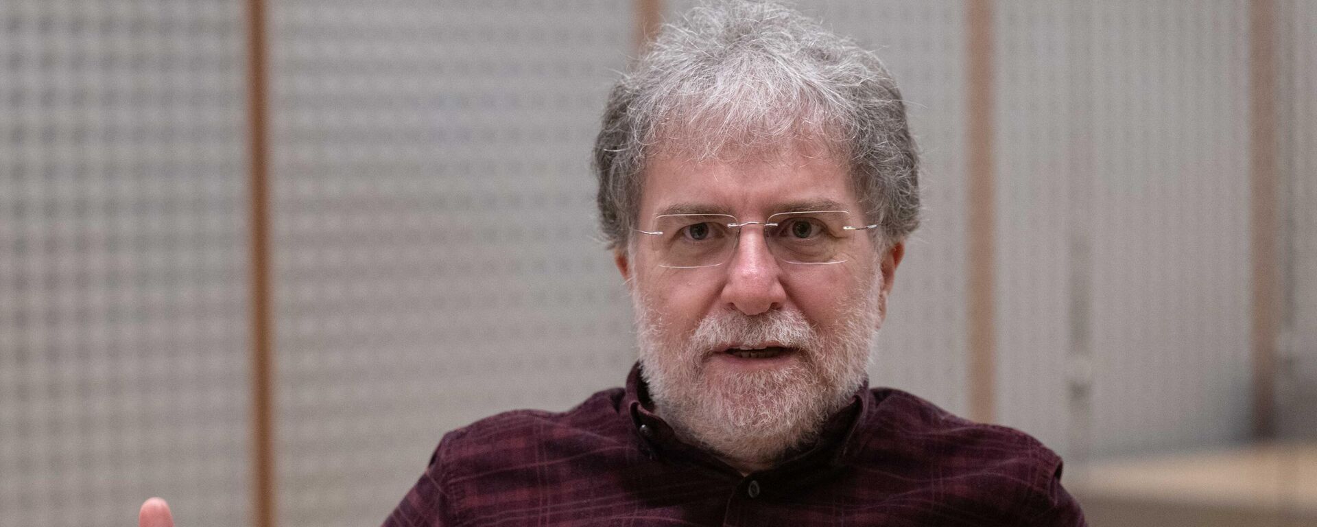 Ahmet Hakan - Sputnik Türkiye, 1920, 27.10.2025