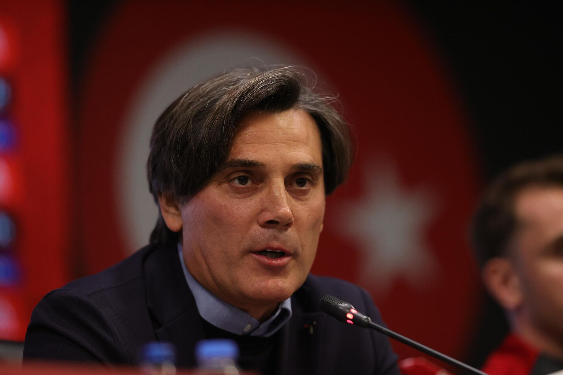 Vincenzo Montella - Sputnik Türkiye, 1920, 15.10.2025