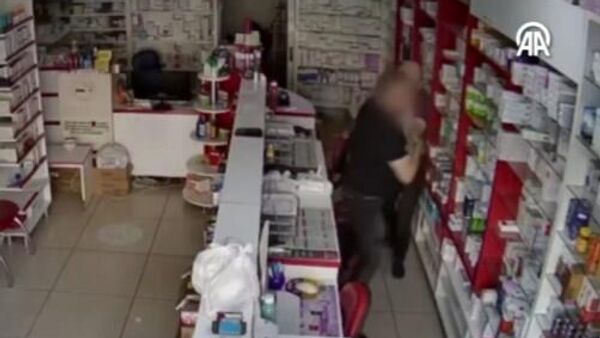 Mersin eczane kavgası - Sputnik Türkiye