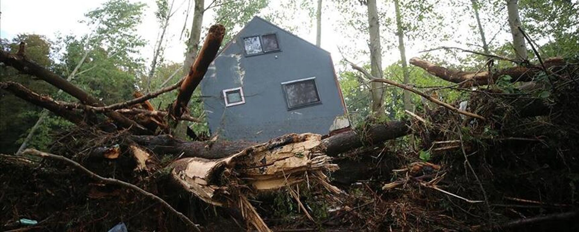 Bungalov faciası - Sputnik Türkiye, 1920, 16.10.2025