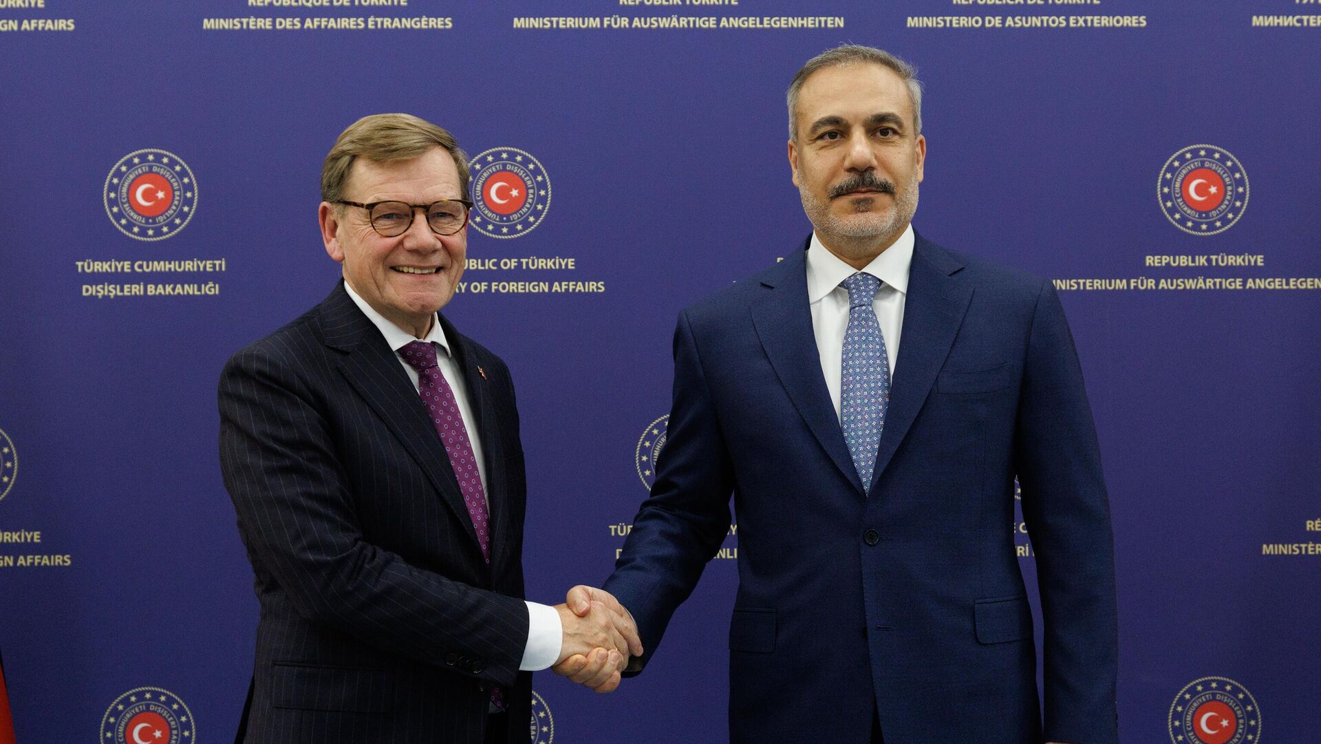 Hakan Fidan ve Johann David Wadephul Hakan Fidan ve Johann David Wadephul - Sputnik Türkiye, 1920, 17.10.2025