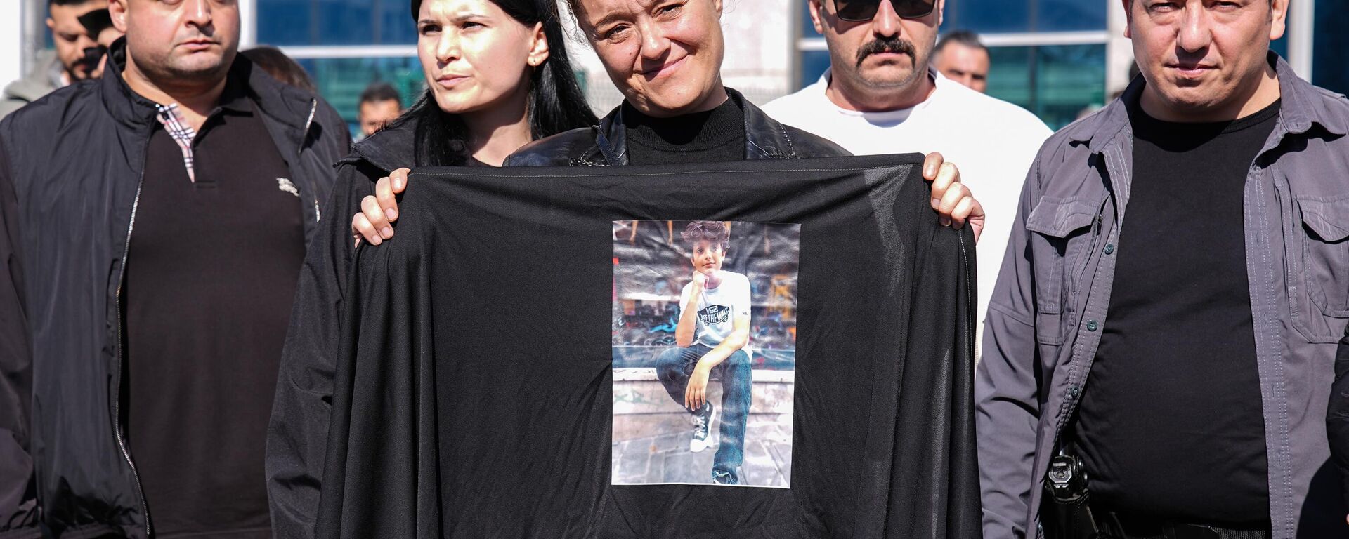 Yasemin Minguzzi - Sputnik Türkiye, 1920, 21.10.2025