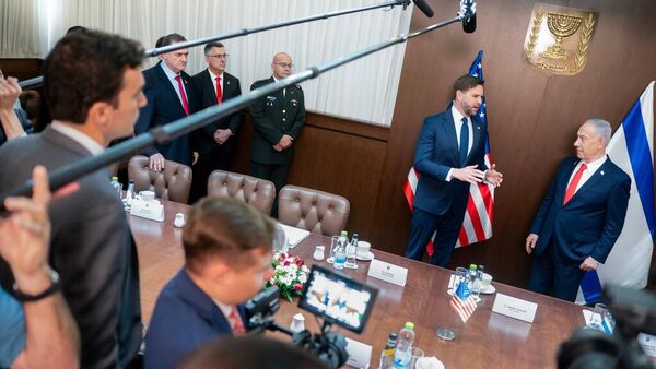 JD Vance ve Netanyahu - Sputnik Türkiye