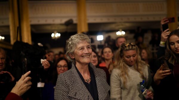 Catherine Connolly İrlanda’nın yeni cumhurbaşkanı seçildi - Sputnik Türkiye
