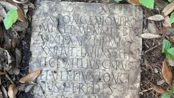 New Orleans'ta bulunan 2 bin yıllık Roma mezar taşı - Sputnik Türkiye