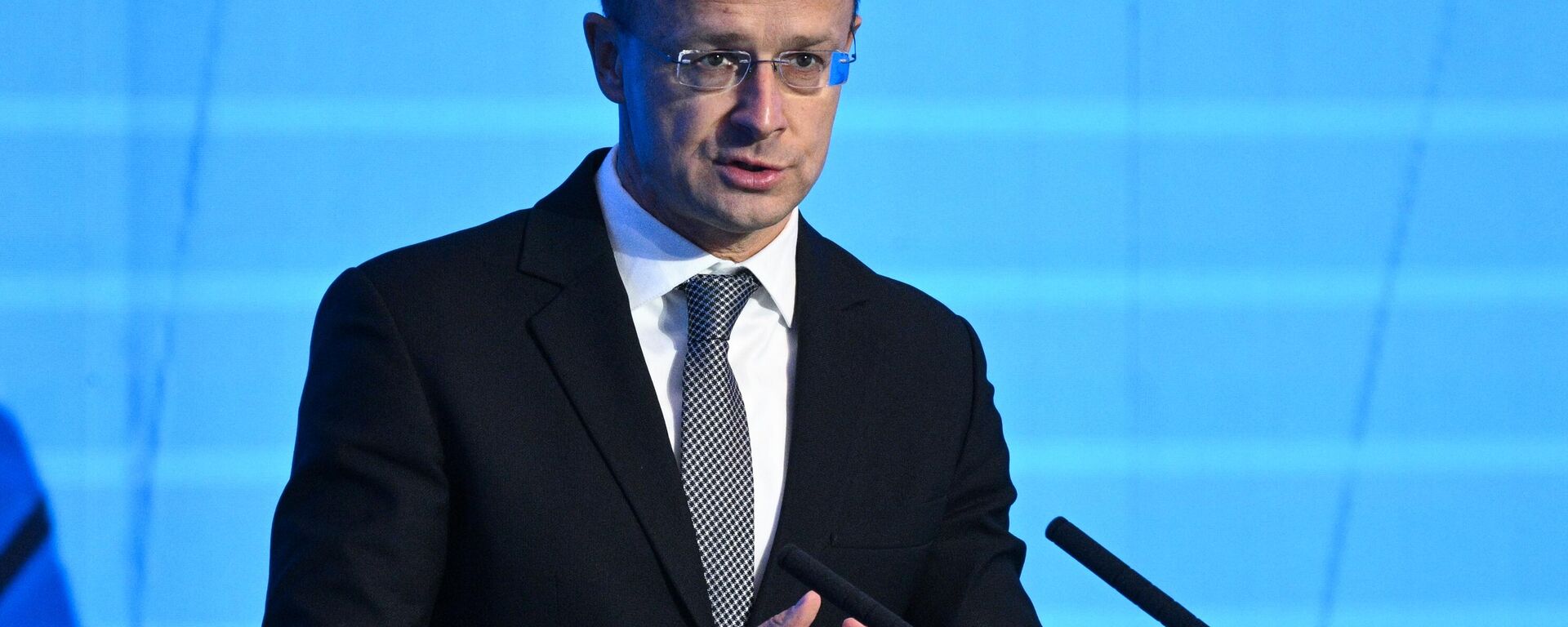 Macaristan Dışişleri ve Dış Ticaret Bakanı Peter Szijjarto - Sputnik Türkiye, 1920, 28.10.2025