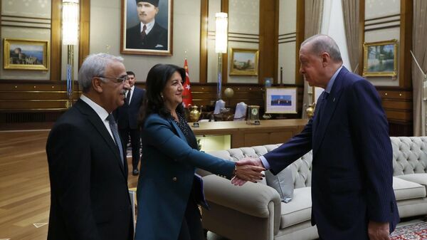 Cumhurbaşkanı Erdoğan, DEM Parti İmralı Heyeti - Sputnik Türkiye