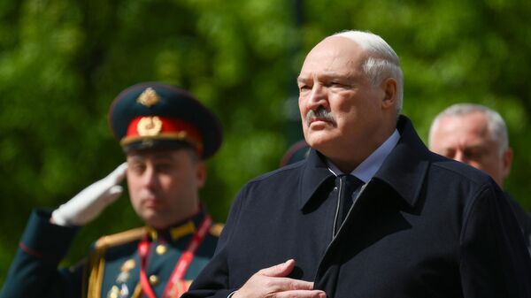 Alexandr Lukashenko, presidente de Bielorrusia, durante las celebraciones del Día de la Victoria, en Moscú, el 9 de mayo de 2025 - Sputnik Türkiye