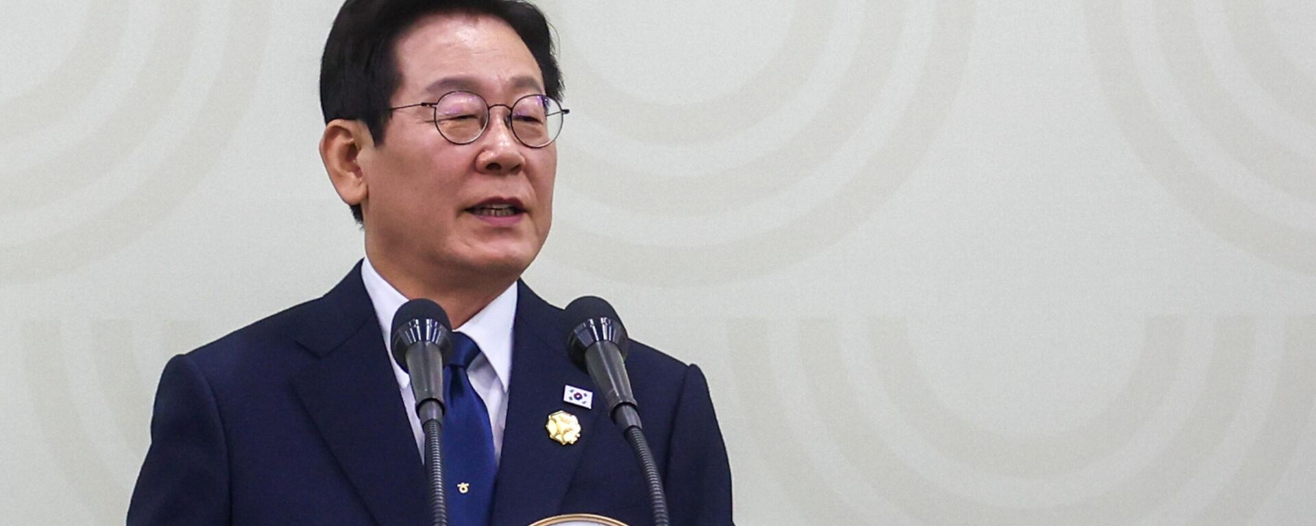 Güney Kore Devlet Başkanı Lee Jae-myung - Sputnik Türkiye, 1920, 21.11.2025