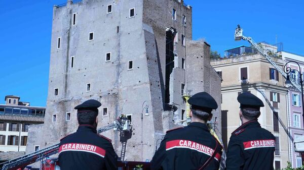 Roma'da çöken kule - Sputnik Türkiye
