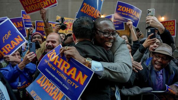 Zohran Mamdani, seçim kampanyasında - Sputnik Türkiye