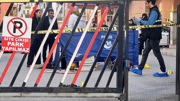 Erzurum'da bir kişi tartıştığı kadını silahla öldürdükten sonra intihar etti - Sputnik Türkiye