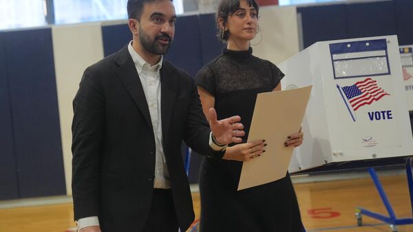 Zohran Mamdani eşi Rama Duwaji  - Sputnik Türkiye