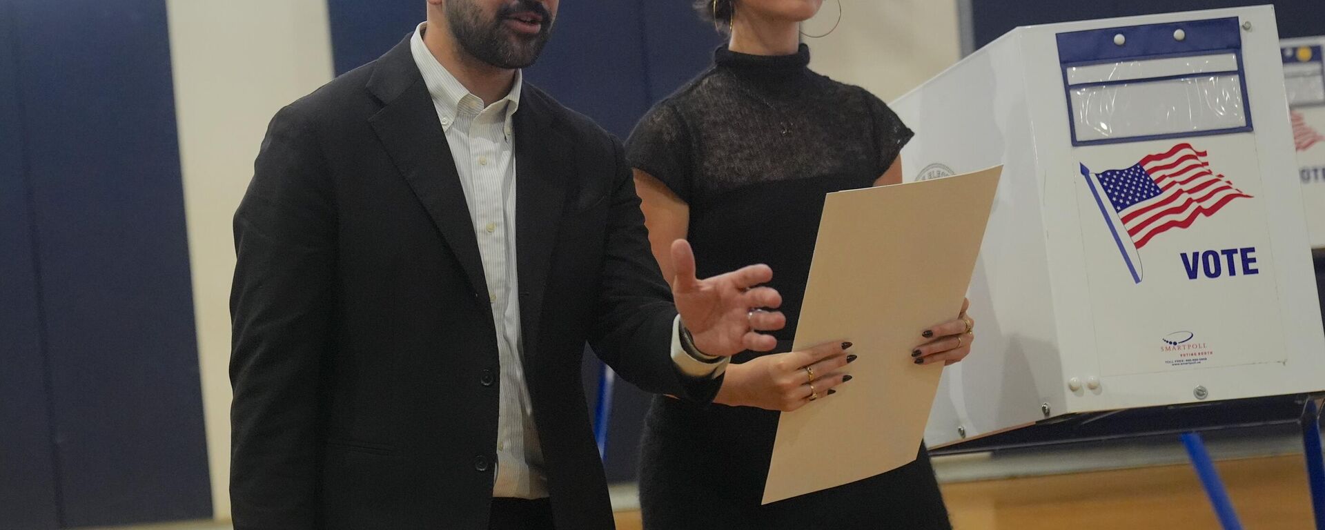 Zohran Mamdani eşi Rama Duwaji  - Sputnik Türkiye, 1920, 04.11.2025