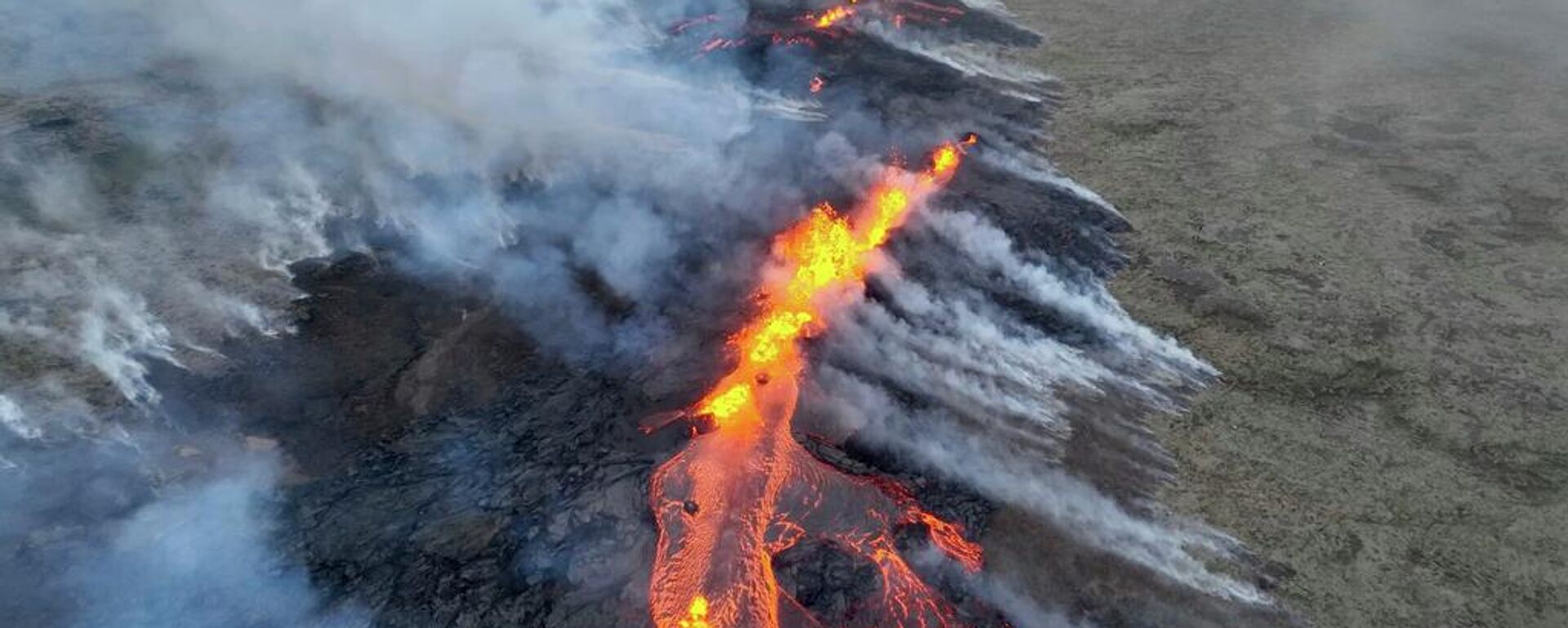  Fagradalsfjall  - Sputnik Türkiye, 1920, 05.11.2025