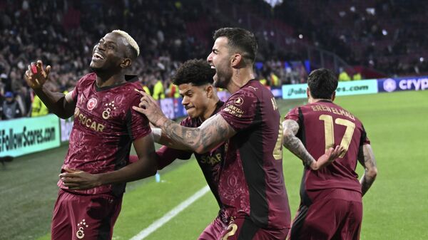  Ajax maçının ardından Galatasaray oyuncuları sevinç yaşadı - Sputnik Türkiye