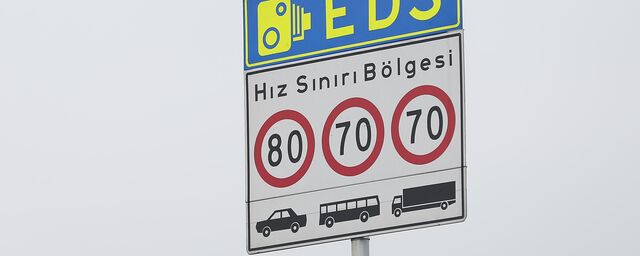Kara yollarındaki hız işaretleri sadeleştirildi: 58 bin 246 levha