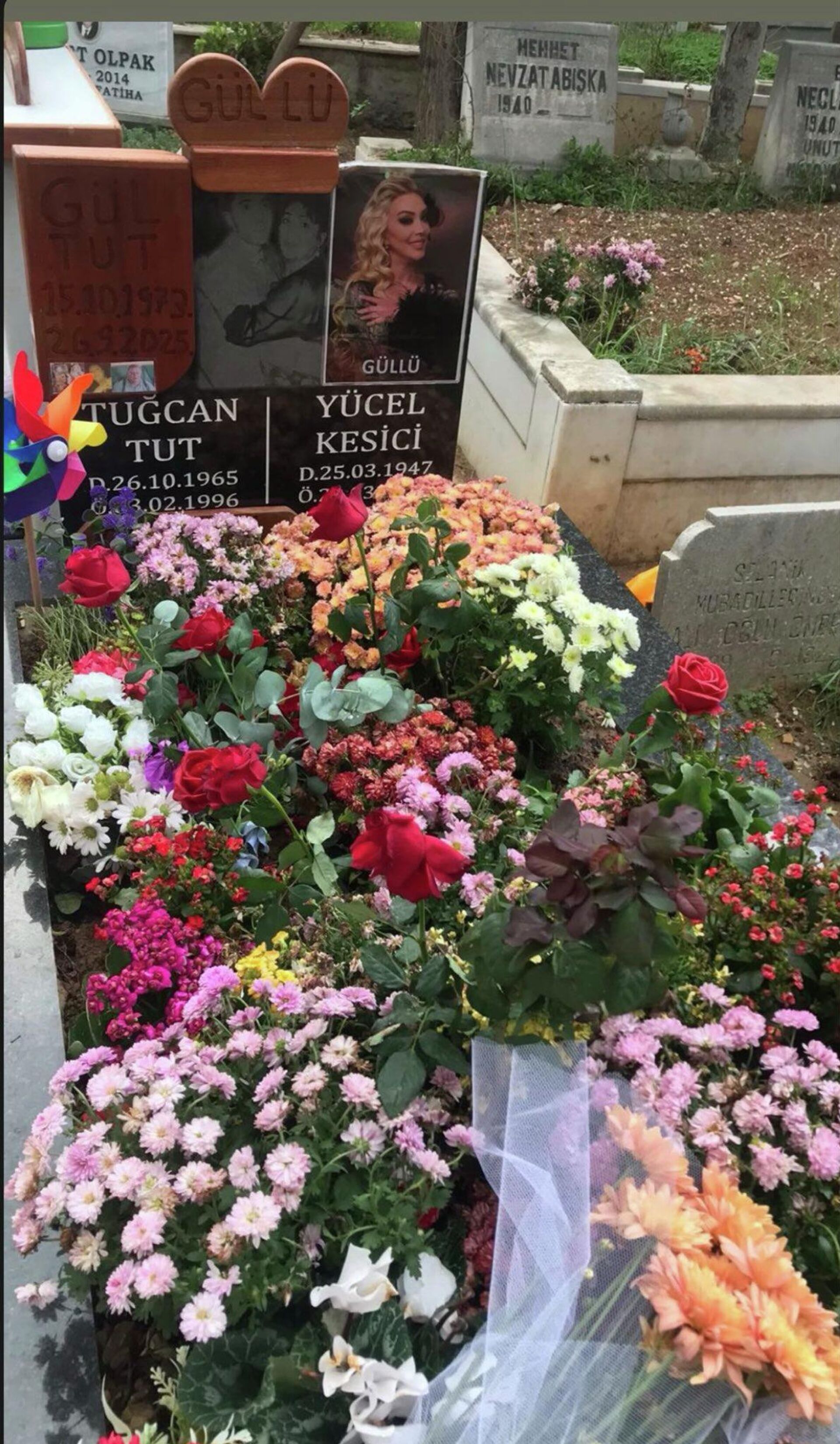 şarkıcı Güllü - Sputnik Türkiye, 1920, 06.11.2025