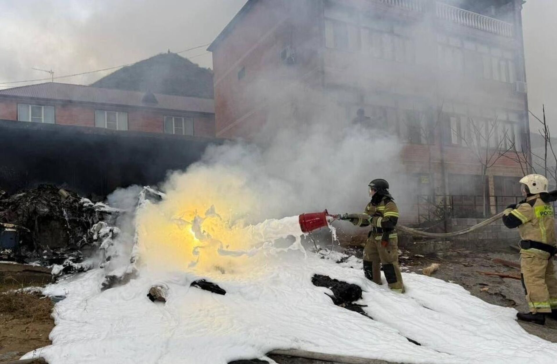Крушение вертолета в Дагестане Крушение вертолета в Дагестане - Sputnik Türkiye, 1920, 03.12.2025