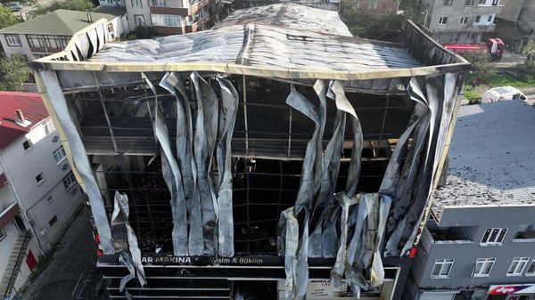 Dilovası kozmetik fabrikası yangını - Sputnik Türkiye