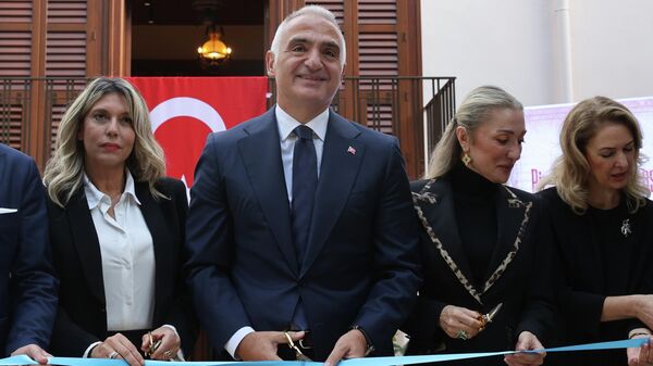 Kültür ve Turizm Bakanı Mehmet Nuri Ersoy, Selanik’te restorasyonu tamamlanan Atatürk Evi’nin açılışına katıldı - Sputnik Türkiye