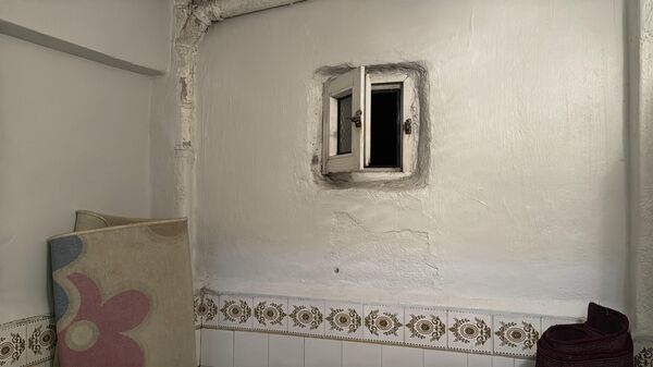 Apartman boşluğuna atılan yeni doğan bebek hastaneye kaldırıldı - Sputnik Türkiye