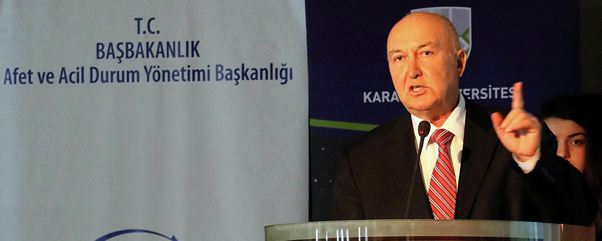 Prof. Dr. Ahmet Övgün Ercan - Sputnik Türkiye, 1920, 11.11.2025