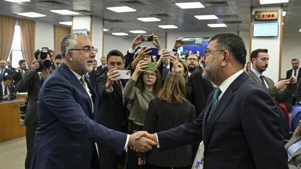TBMM Plan ve Bütçe Komisyonunda, Çalışma ve Sosyal Güvenlik Bakanlığının 2026 yılı bütçesinin görüşmelerine başlandı. - Sputnik Türkiye