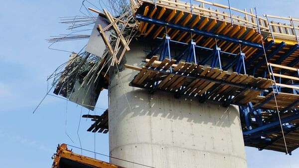 Diyarbakır'ın Kulp ilçesinde inşası süren köprüde iskele çöktü - Sputnik Türkiye