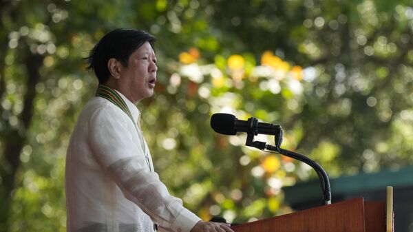 Philippine President Ferdinand Marcos Jr. delivers his speech at the 126th founding anniversary of the Philippine Army at Fort Bonifacio in Taguig, Philippines on Wednesday, March 22, 2023. - Sputnik Türkiye