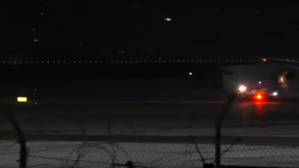 Şehitleri taşıyan uçak - Sputnik Türkiye