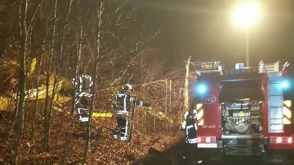 Hırvatistan'da telsiz irtibatı kesilen yangın söndürme uçağının enkazına Senj yakınlarında ulaşıldı - Sputnik Türkiye