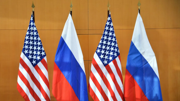 Rusya-ABD bayrakları - Sputnik Türkiye