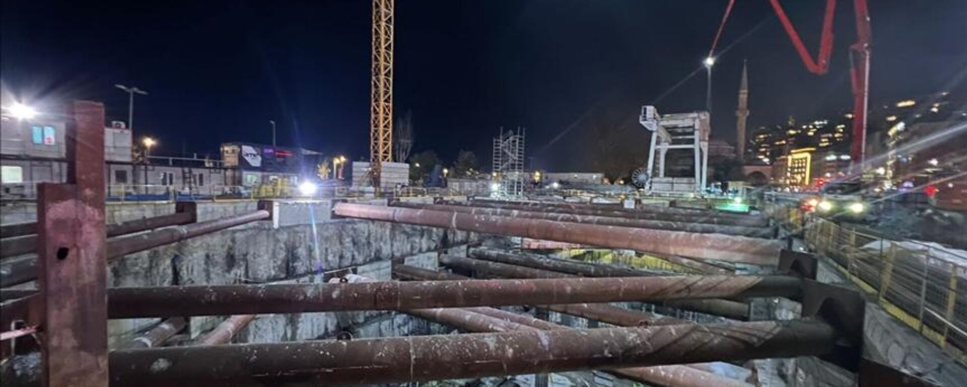 metro inşaatı kazası - Sputnik Türkiye, 1920, 16.11.2025