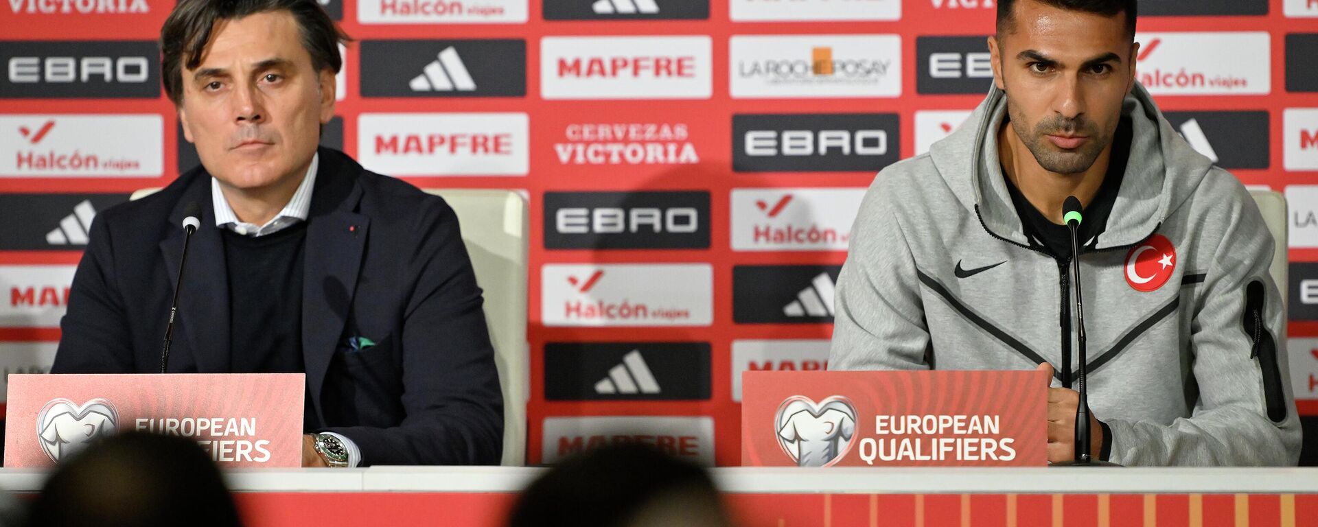 Montella ve Zeki Çelik - Sputnik Türkiye, 1920, 17.11.2025