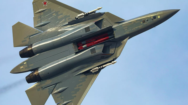 Rus yapımı Su-35 savaş uçağı - Sputnik Türkiye