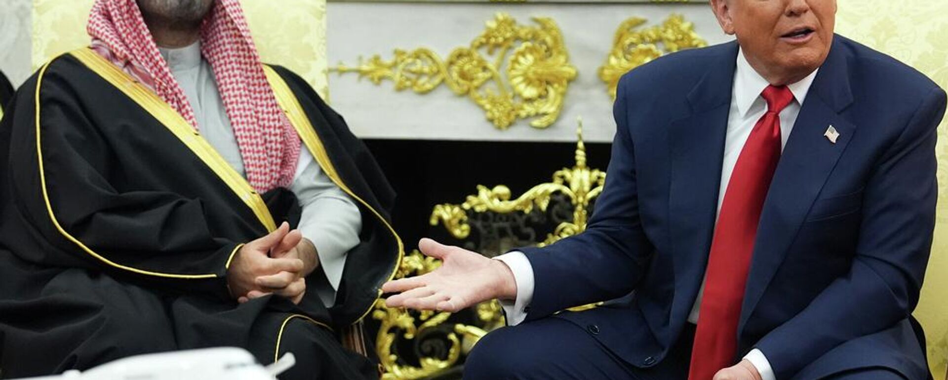 ABD Başkanı Donald Trump, Suudi Arabistan Veliaht Prensi Muhammed bin Selman - Sputnik Türkiye, 1920, 18.11.2025