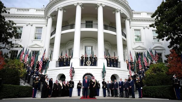 ABD Başkanı Donald Trump ile Suudi Veliaht Prensi Muhammed bin Selman  - Sputnik Türkiye