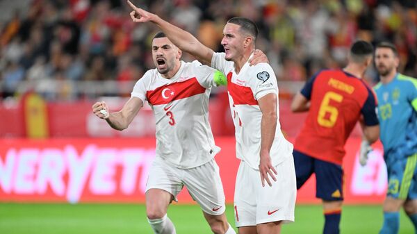 Merih Demiral, Deniz Gül - Sputnik Türkiye