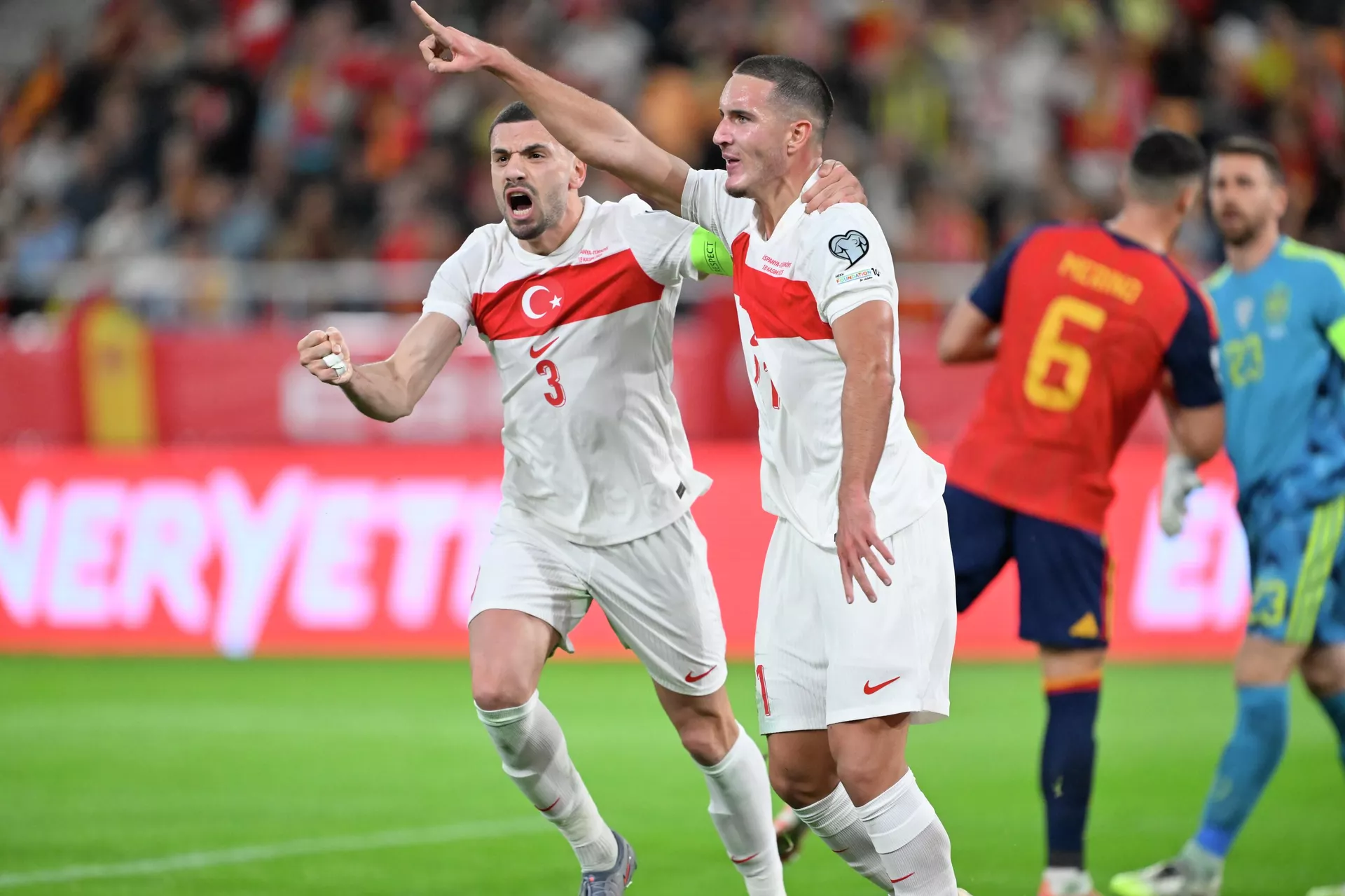 Merih Demiral, Deniz Gül - Sputnik Türkiye, 1920, 19.11.2025