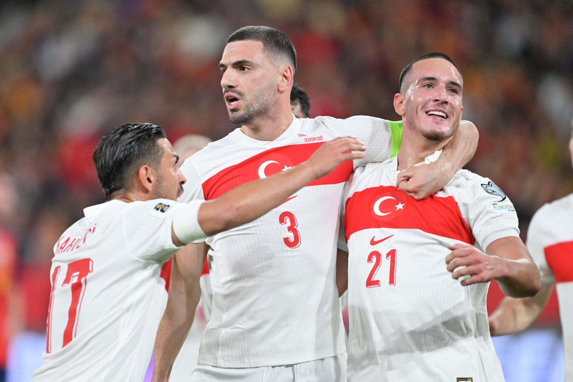 Merih Demiral, Deniz Gül - Sputnik Türkiye, 1920, 19.11.2025