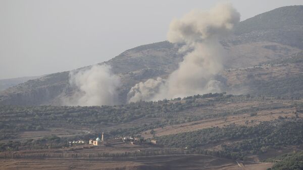 İsrail ordusu, 27 Kasım 2024'te yapılan ateşkes anlaşmasına rağmen, Lübnan'a saldırılarını sürdürüyor. - Sputnik Türkiye