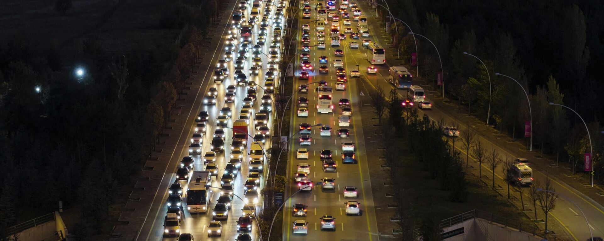 Ankara trafik - Sputnik Türkiye, 1920, 20.11.2025
