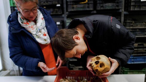 Budapeşte Roma lahdi  - Sputnik Türkiye