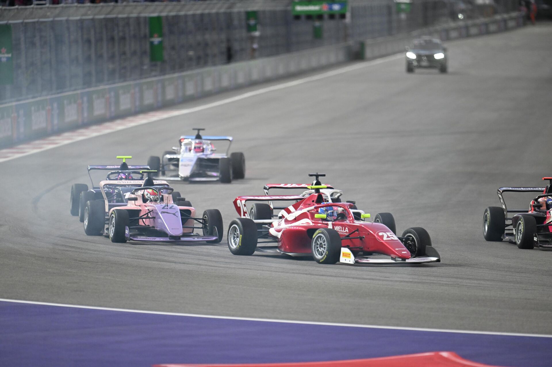 Formula 1 Las Vegas Grand Prix'i Max Verstappen kazandı - Sputnik Türkiye, 1920, 23.11.2025